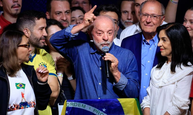 Presidente Lula discursa em São Paulo após vitória nas eleições de 2026